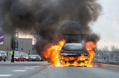 حلم احتراق السياره​ ما تفسيره في المنام؟