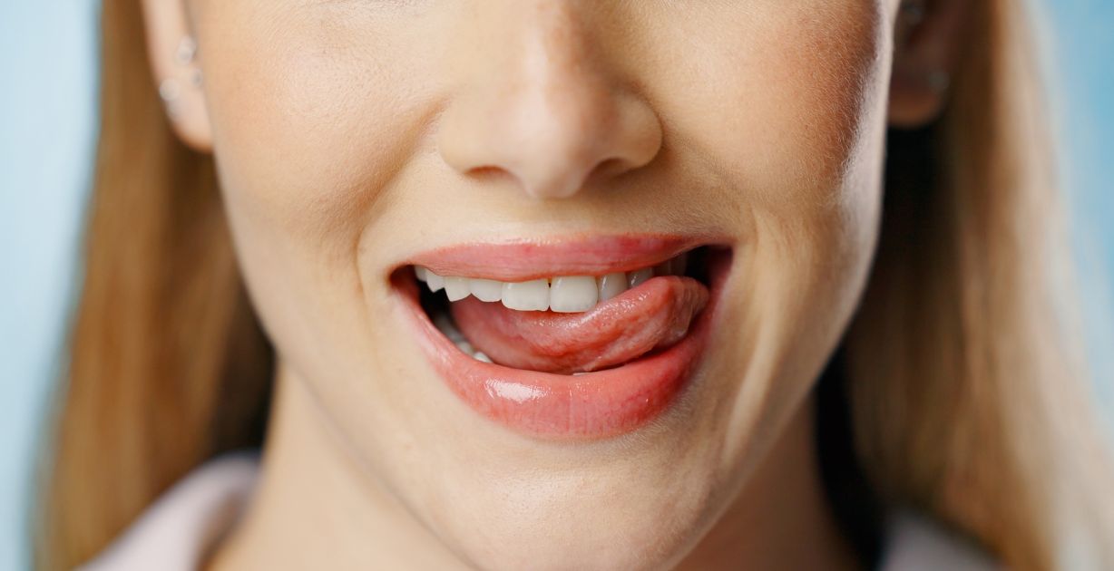 إليكِ تفسير حلم ثقل اللسان عند الكلام​ في المنام وفقًا للفقهاء!