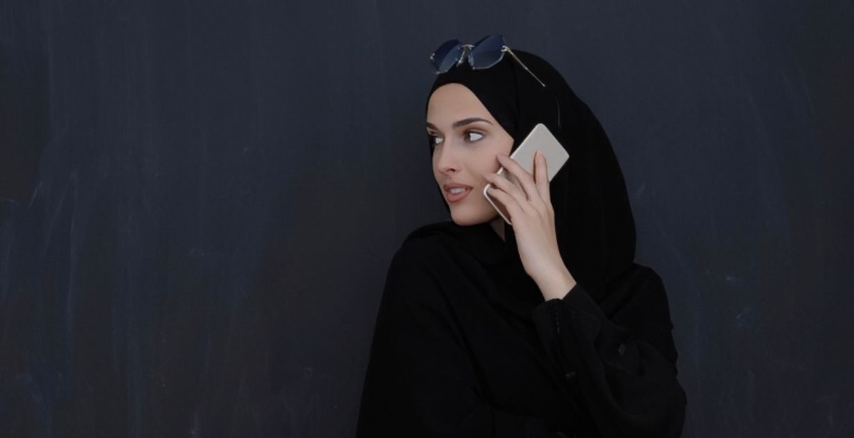 وفقًا لإحصائية رسمية: أغلبية النساء في السعودية يشعرن بالأمان بالسير ليلًا بمفردهن