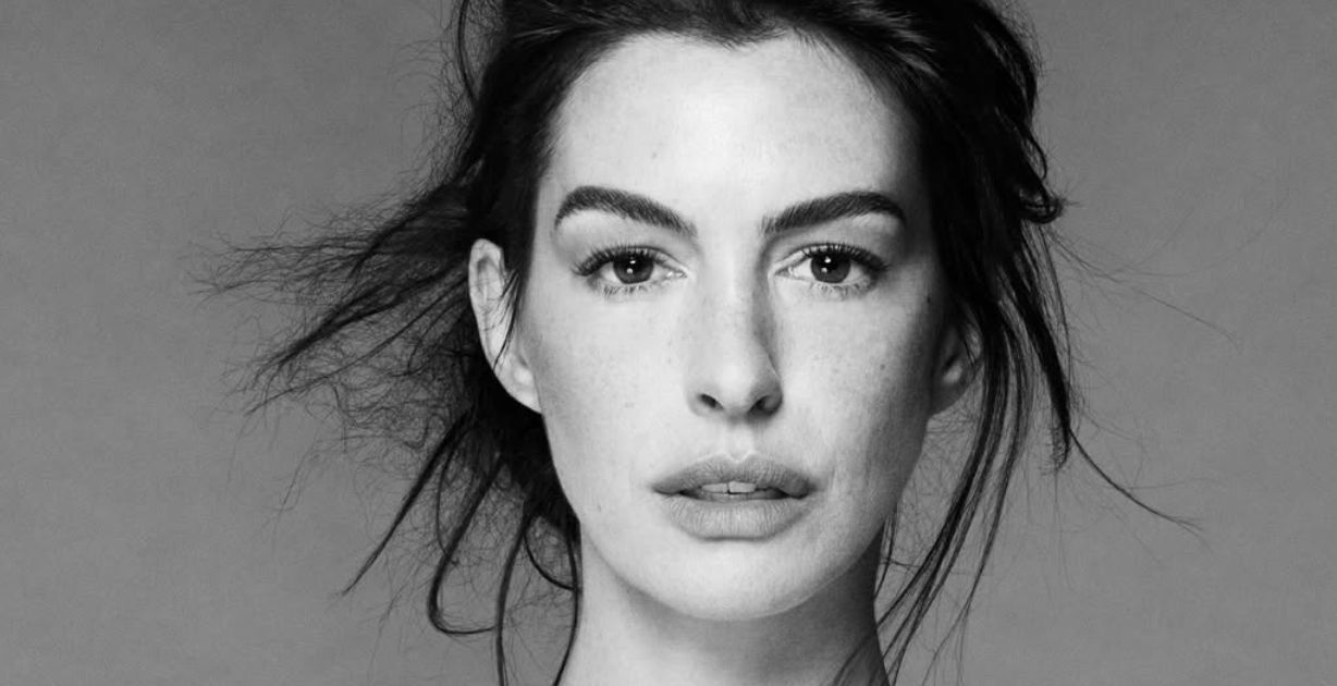 فيلم آن هاثاواي​ The Devil Wears Prada من أجمل أفلام السينما العالمية