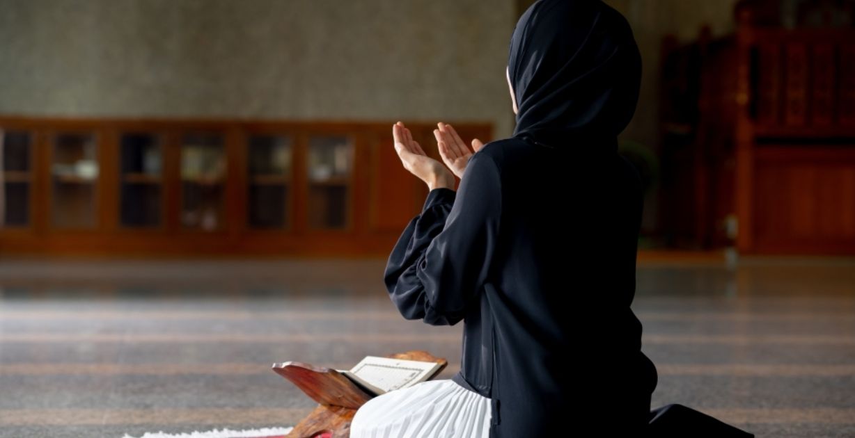 دعاء يقوي الثقة بالنفس ويحصنها.. ردديه كل يوم