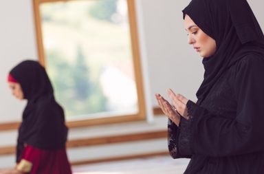 دعاء اليوم الخامس عشر من رمضان​ " مَنْ دَعَا بِهِ قَضَى اللَّهُ لَهُ ثَمَانِينَ حَاجَةً مِنْ حَوَائِجِ الدُّنْيَا"