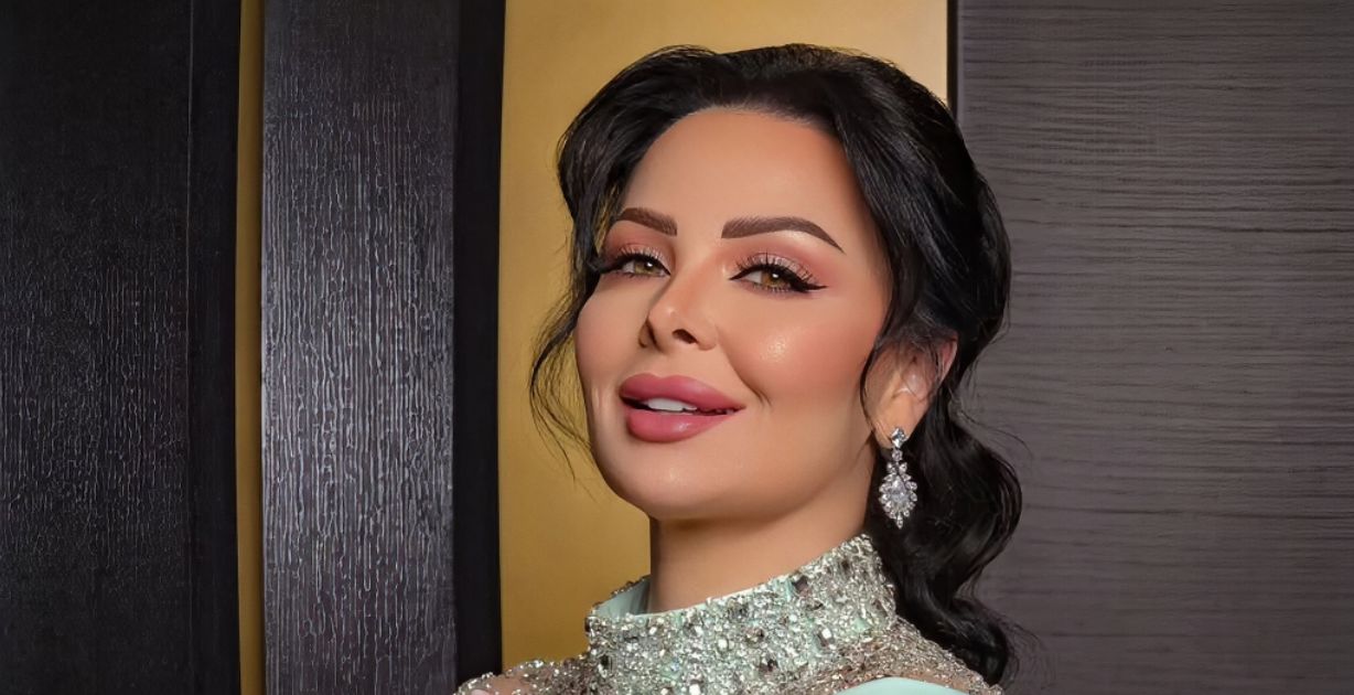 ديانا كرزون تبكي متأثرة في حفل مدرسي لابنتها الكُبرى فما السبب!؟
