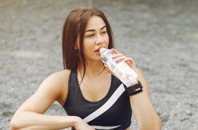 مشروبات تخفف التوتر وتريح الأعصاب بمكونات طبيعية