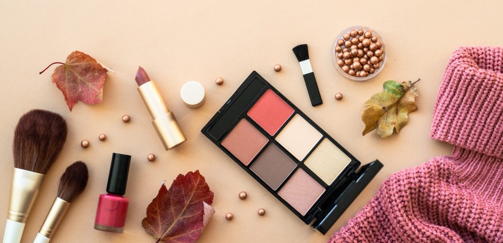 اتجاه أيلاينر ذيل السمكة Fishtail Eyeliner ليس مجرد رسمة عصرية للعيون!