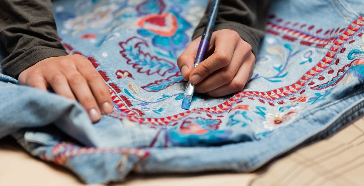 كيف تحولين هوايتك إلى مصدر دخل جانبي؟