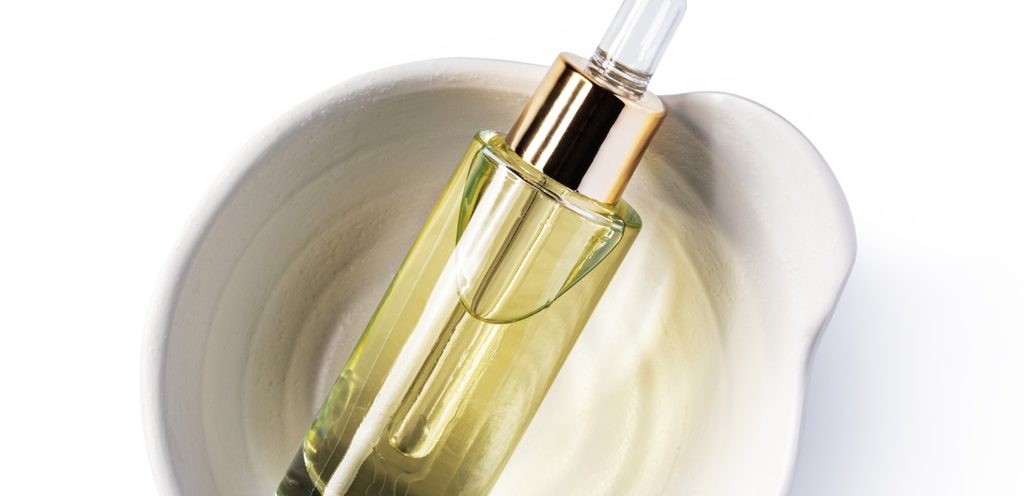 زيوت طبيعية تنافس أقوى كريمات السوق… هل جربتيها؟