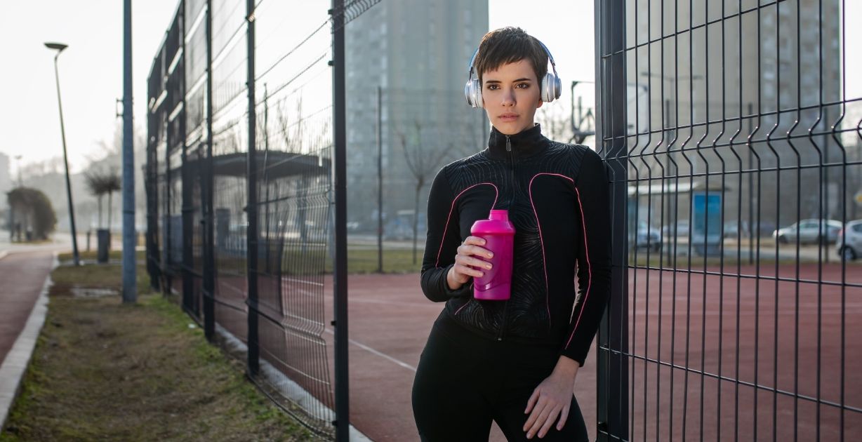 شرب الماء بكثرة يساعد البشرة في الحفاظ على رونقها ونضارتها