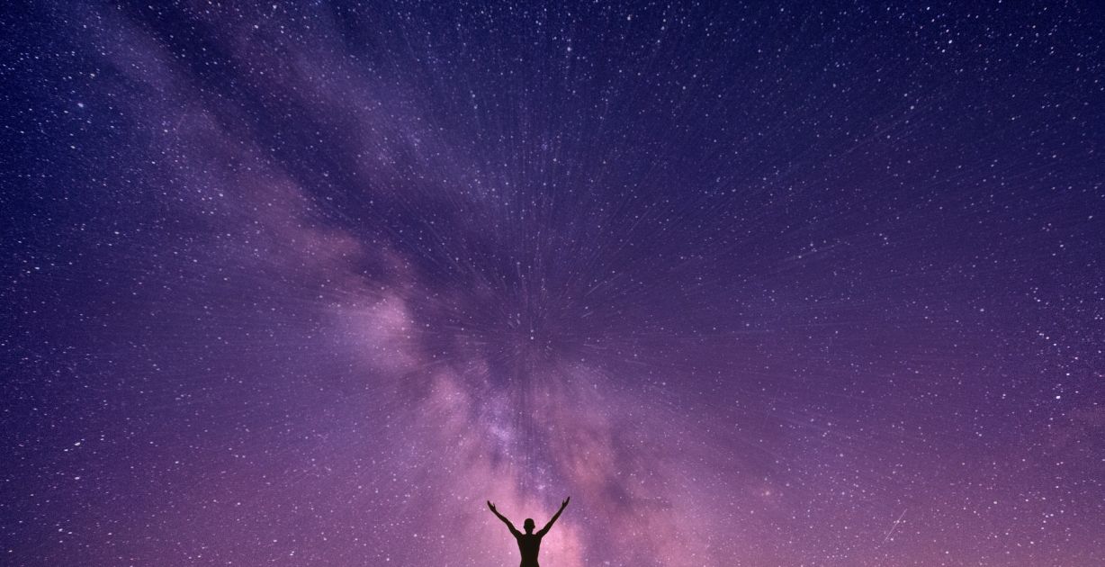 أجمل كلمات وعبارات عن النجوم​ المتلألئة في السماء