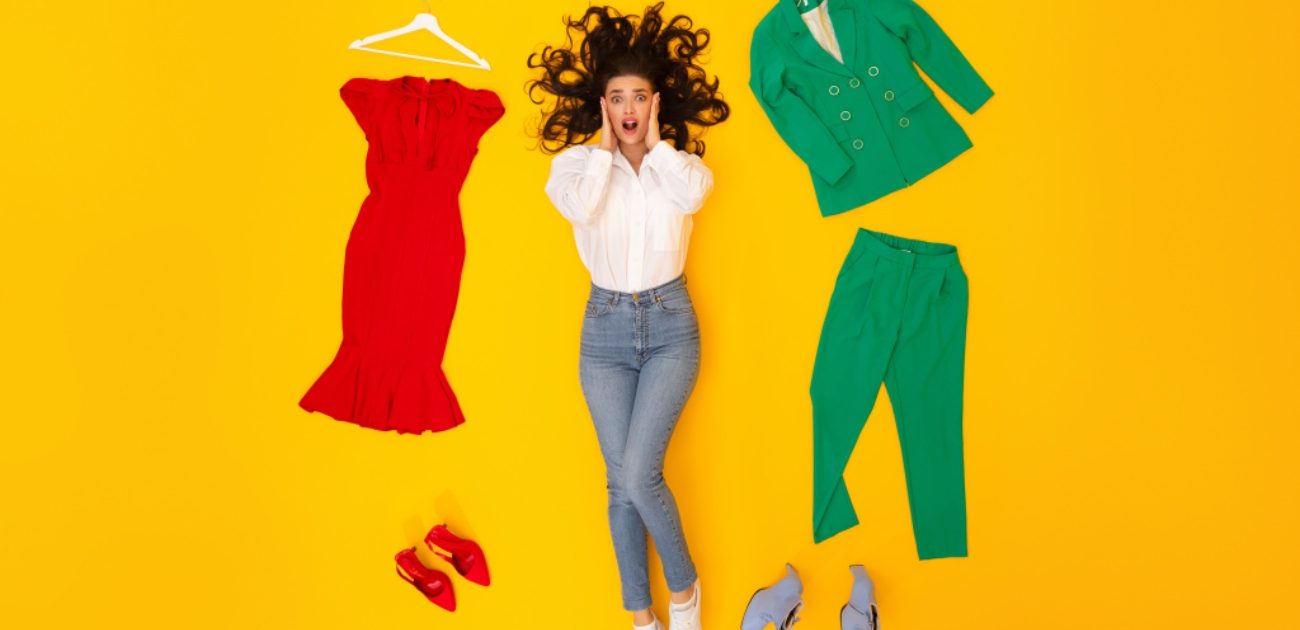 الترند العكسي: كيف تعود صيحات التسعينات بقوة؟