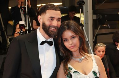بختام مهرجان كان السينمائي 2025 كريم بنزيما يُعلن إرتباطه رسميًا بلينا خودري