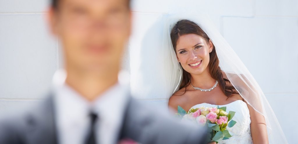 خرافات الزفاف التي نصدقها جميعًا… والواقع مختلف تمامًا!