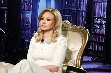 قرار جريء ومفاجئ من نادين تحسين بيك بالإستغناء عن شعرها الأشقر!