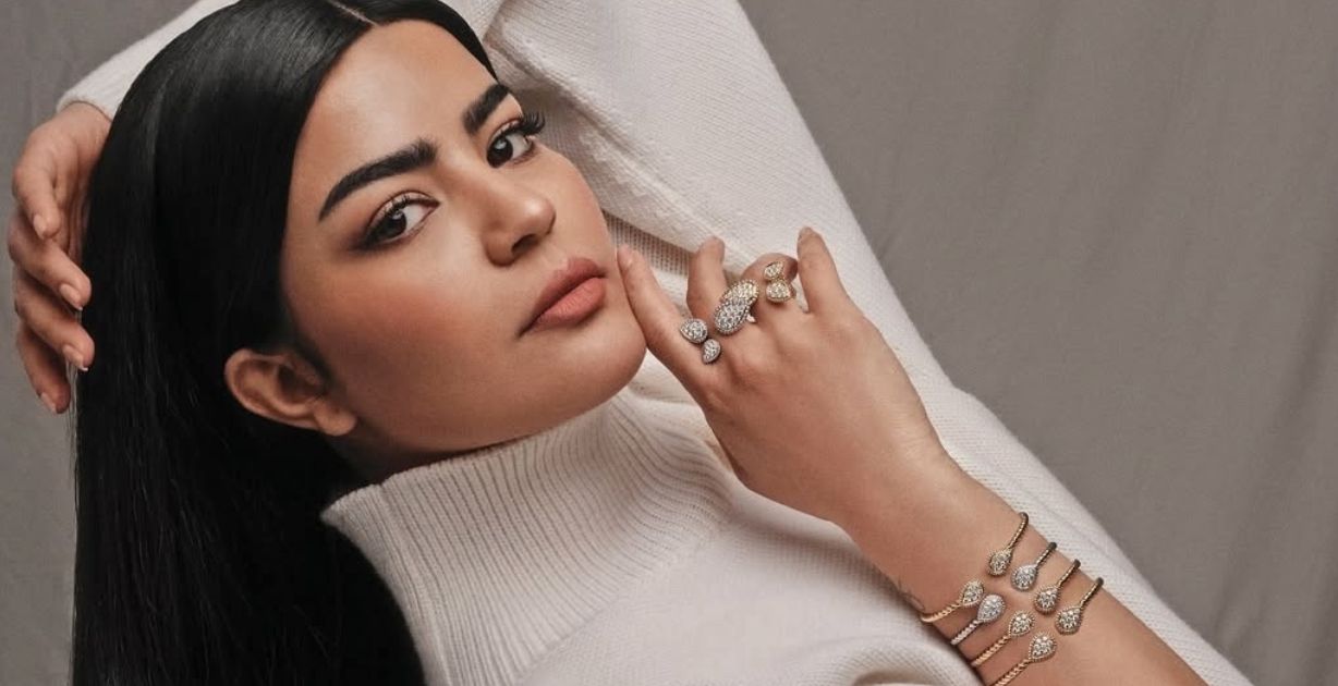 نجمات سعوديات يليق بهن الشعر الأسود ويبرز جمال ملامحهن الشرقية