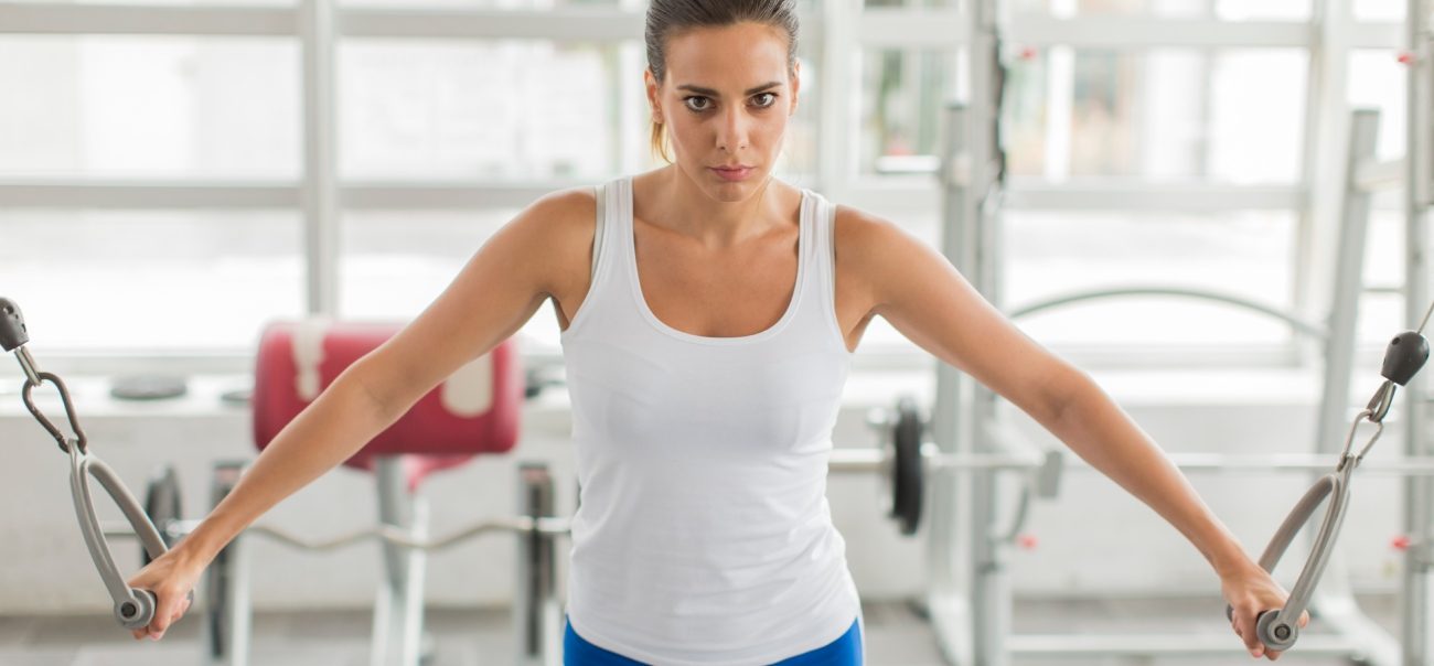 تمارين بيلاتس الحائط: فوائدها وكيفية ممارستها!