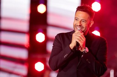 محمد حماقي يتعرّض للسرقة من قبل 4 نجوم اسبان فما القصة؟