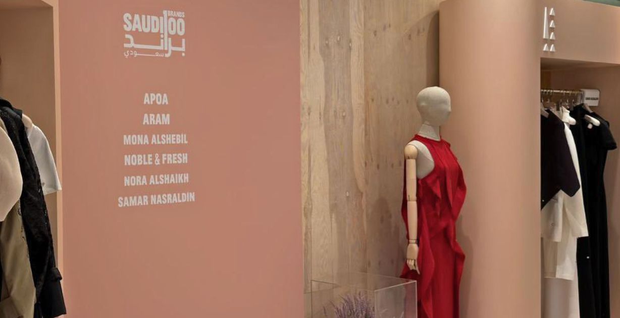 مصممو 100 براند سعودي يستعرضون إبداعاتهم في "سيلفريدجز" أشهر وجهات التسوق في لندن