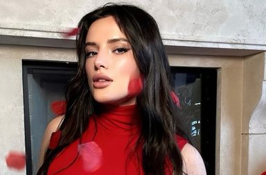 بالفيديو: بيلا ثورن تخالف قواعد عروض الزواج "البروبوزال"!
