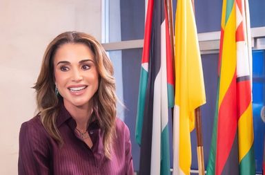 الملكة رانيا تتألق بإطلالات راقية وكلاسيكية في نيويورك على هامش اجتماعات الأمم المتحدة