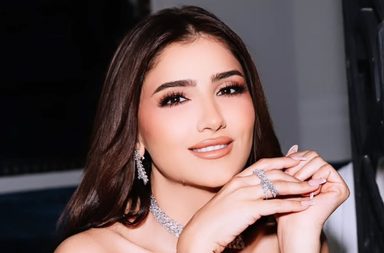 مي عمر تحتفل بنيلها المركز الثامن عالميا في قائمة أجمل 100 وجه