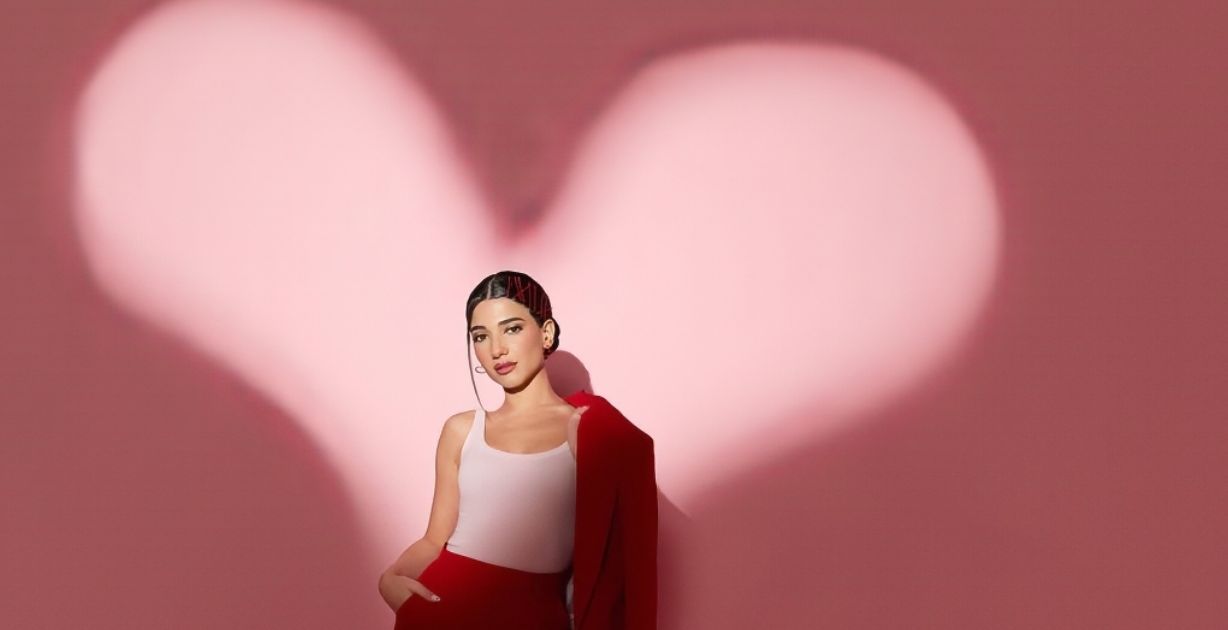 بالفيديو: نارين عمارة تدخل عالم التجميل من بوابة Narins Beauty