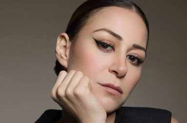 منة شلبي تضع حدًا للشائعات معلنة عن زواجها رسميًا من المنتج أحمد الجنايني