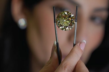 موسم الرياض يحتضن معرض صالون المجوهرات 2025 في نوفمبر المقبل