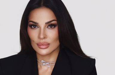 نادين نجيم تحصد جائزة التميّز في حفل Fashion Factor بإطلالة شبكية لافتة