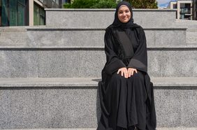 كيفية اختيار عبايات مناسبات فخمة لجميع المناسبات!
