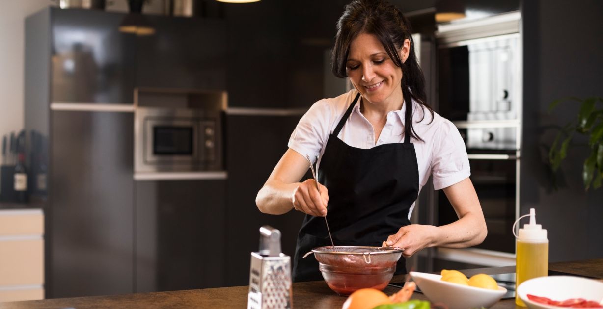 للمرأة العاملة: إليكِ أبرز وصفات أكلات سهلة و سريعة