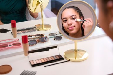 مرايا مع اضاءة للمكياج: مميزات وأنواع عديدة!