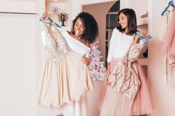 معايير اختيار فساتين ماركات عالمية مخفضة