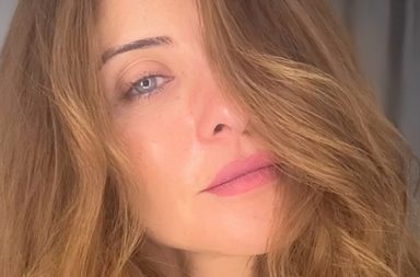 هيدي كرم توجه رسالة ملهمة إلى النساء اللواتي تخطيّن الأربعين من عمرهنّ