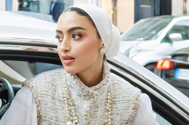 يارا النملة تسرق الأضواء بأجمل إطلالات المحجبات في أسبوع الموضة بباريس