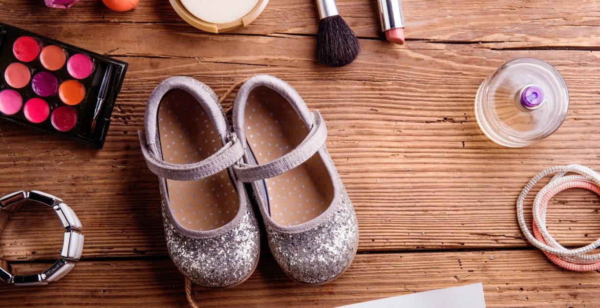 أنواع أحذية أطفال بنات ونصائح حول كيفية اختيارها!