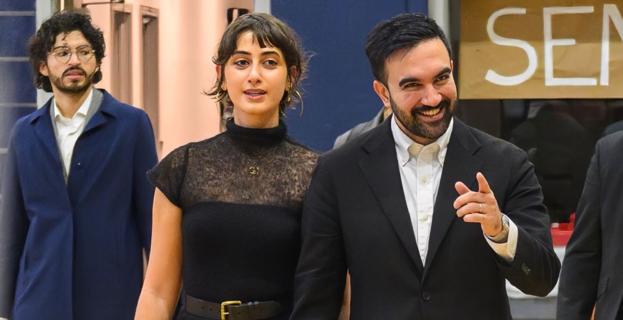 هل حملت إطلالة راما دواجي سيدة نيويورك الأولى رسائل خفية؟