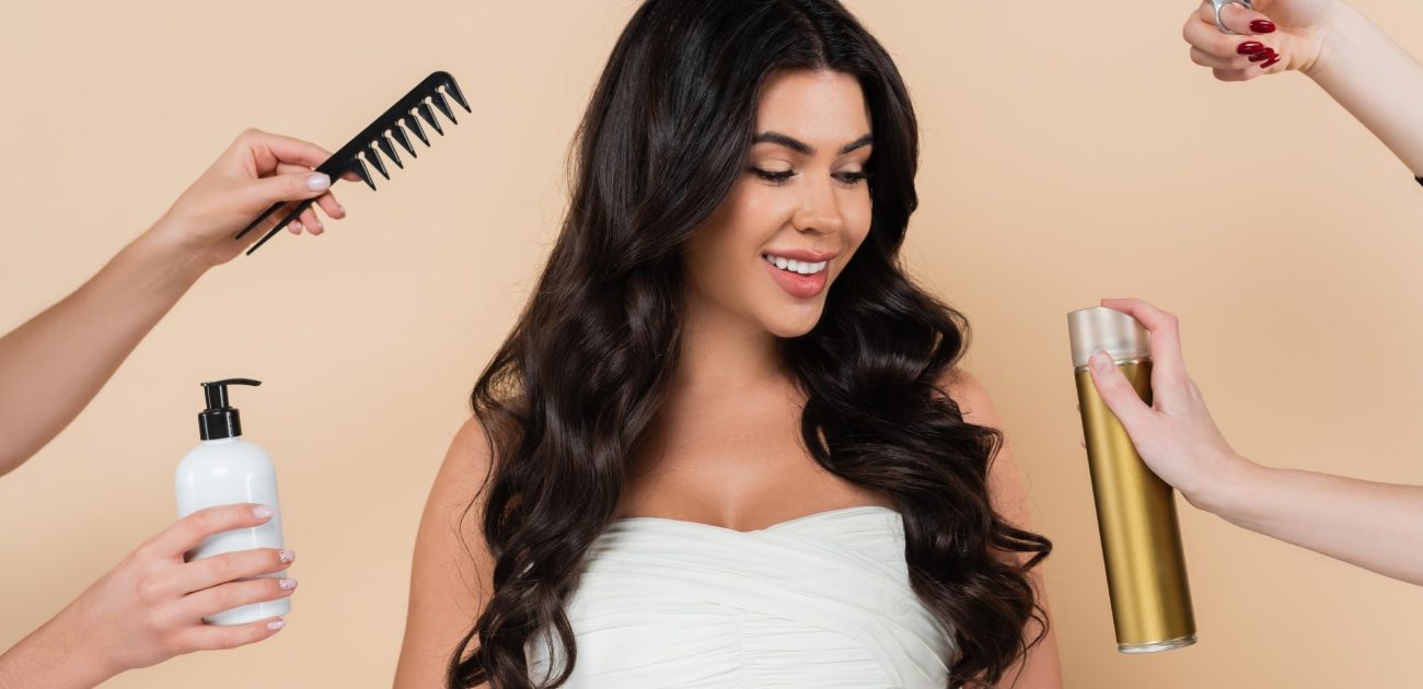 تسريحات شعر سهلة للبيت يمكنكِ اعتمادها لجميع المناسبات