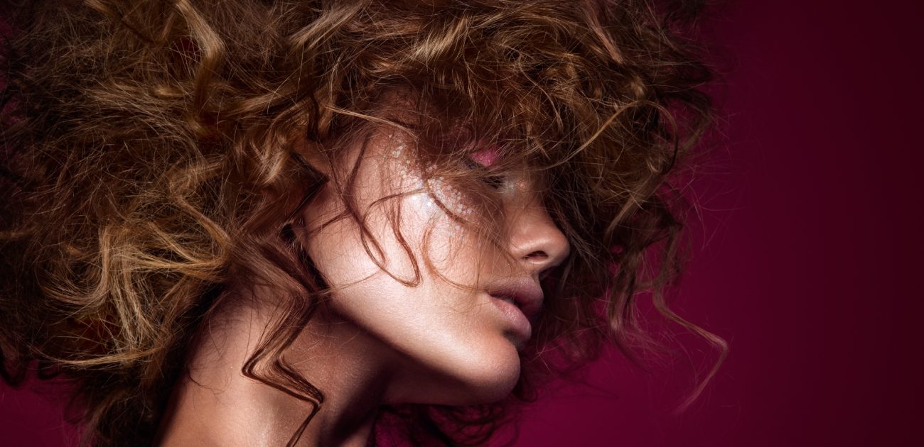 تسريحات شعر جديدة بأساليب عصرية تواكب أبرز الصيحات