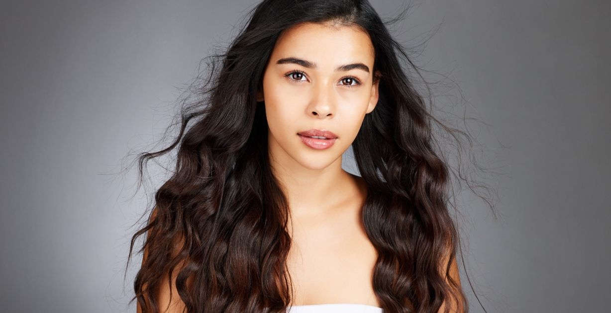 أبرز تسريحات ويفي لإطلالة ساحرة في المناسبات