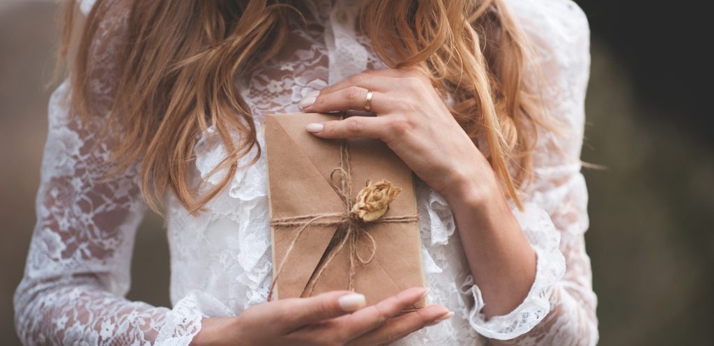 أفكار رائعة لهدايا الخطوبه للعروس انتقي منها الأفضل!