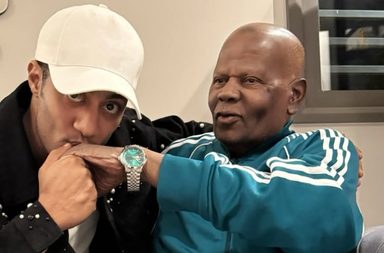 محمد رمضان ينعى والده بكلمات مؤثرة ويعلن موعد صلاة الجنازة