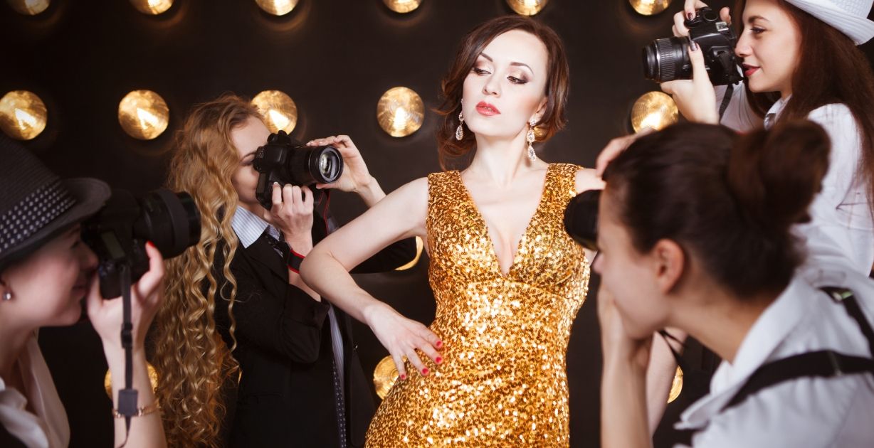 فساتين ملكة ناعمة: أناقة راقية بلمسة هادئة