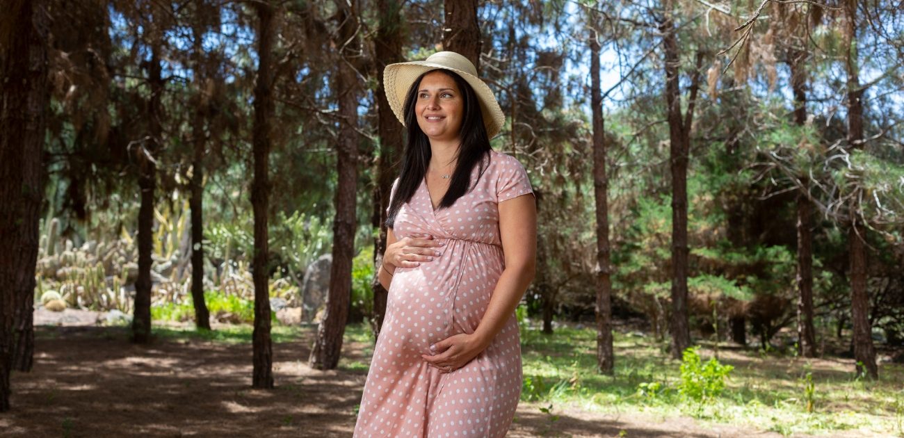 فساتين حامل ناعمه: 5 نصائح لتختاري الفستان المناسب!