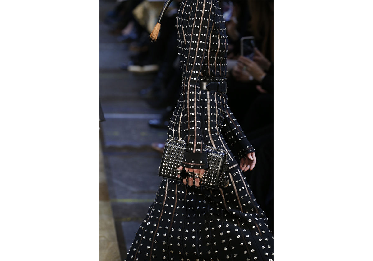 أكسسوارات Alexander McQueen لشتاء 2019