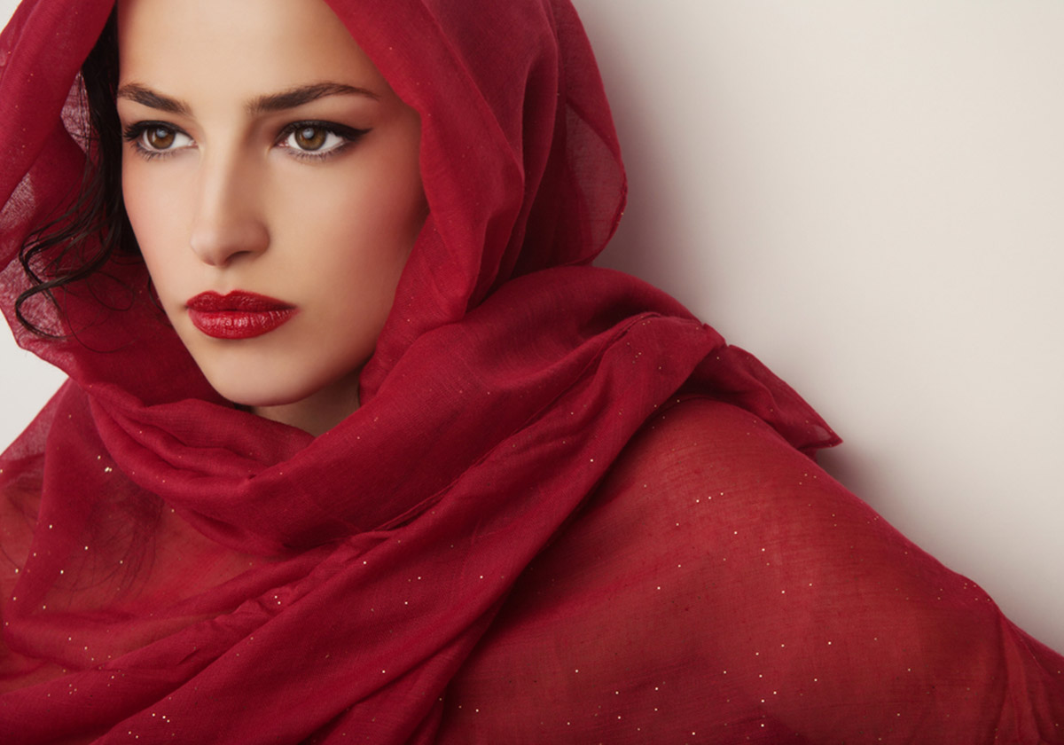 شفتيك على موعد مع أحدث المستحضرات العالمية لإطلالة جذّابة وأنيقة