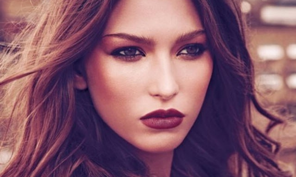 صور مكياج عنابي خفيف انستقرام