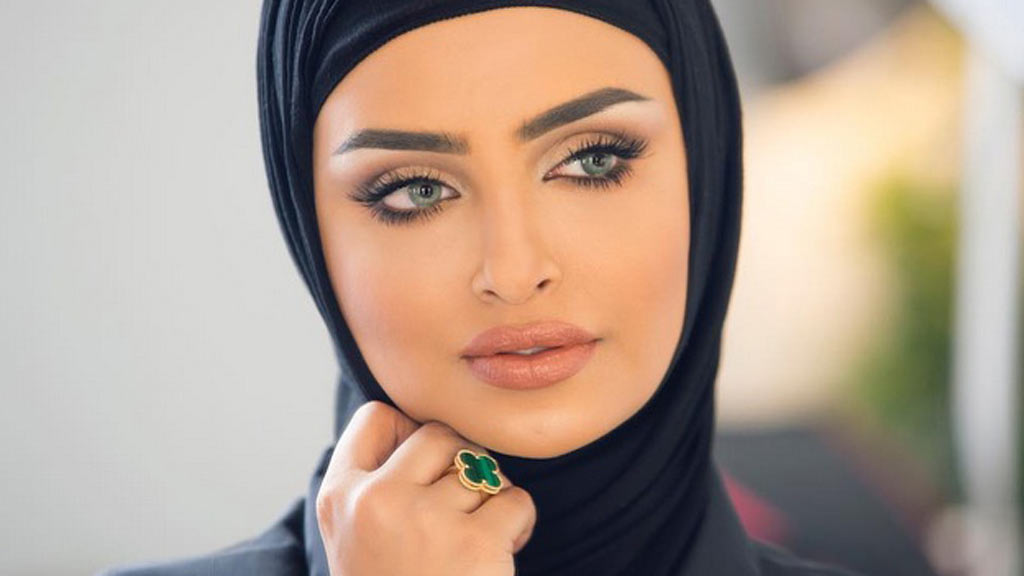مكياج خفيف للبنات المحجبات بالخطوات
