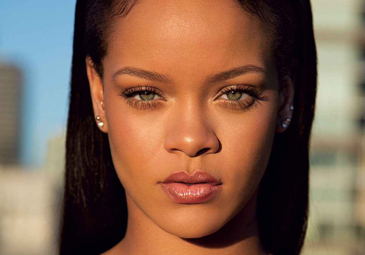 ريهانا تُطلق Fenty Beauty، علامة مستحضرات مكياج عالمية، في 17 بلداً 