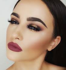 طريقة تطبيق مكياج سموكي اسود وذهبي