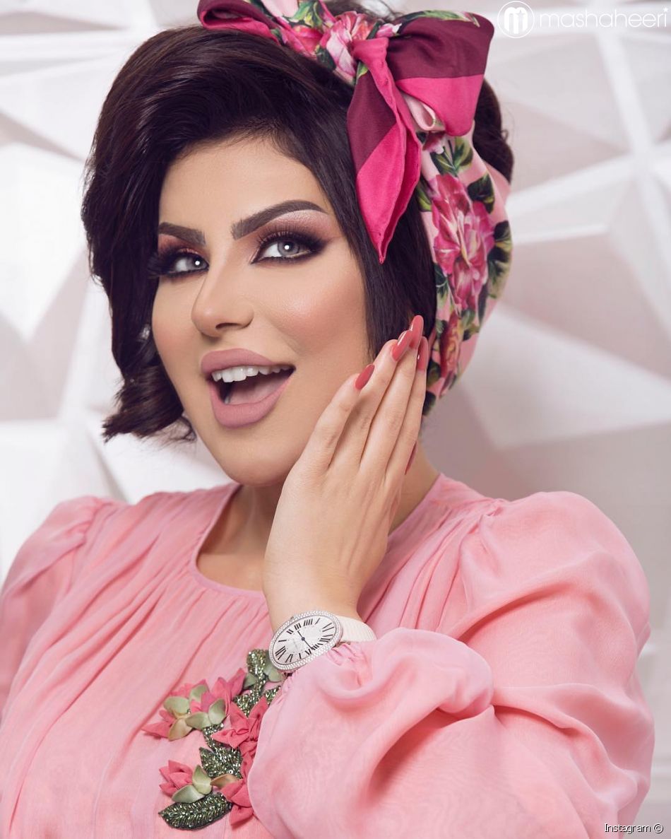 صورة حليمة بولند بدون مكياج